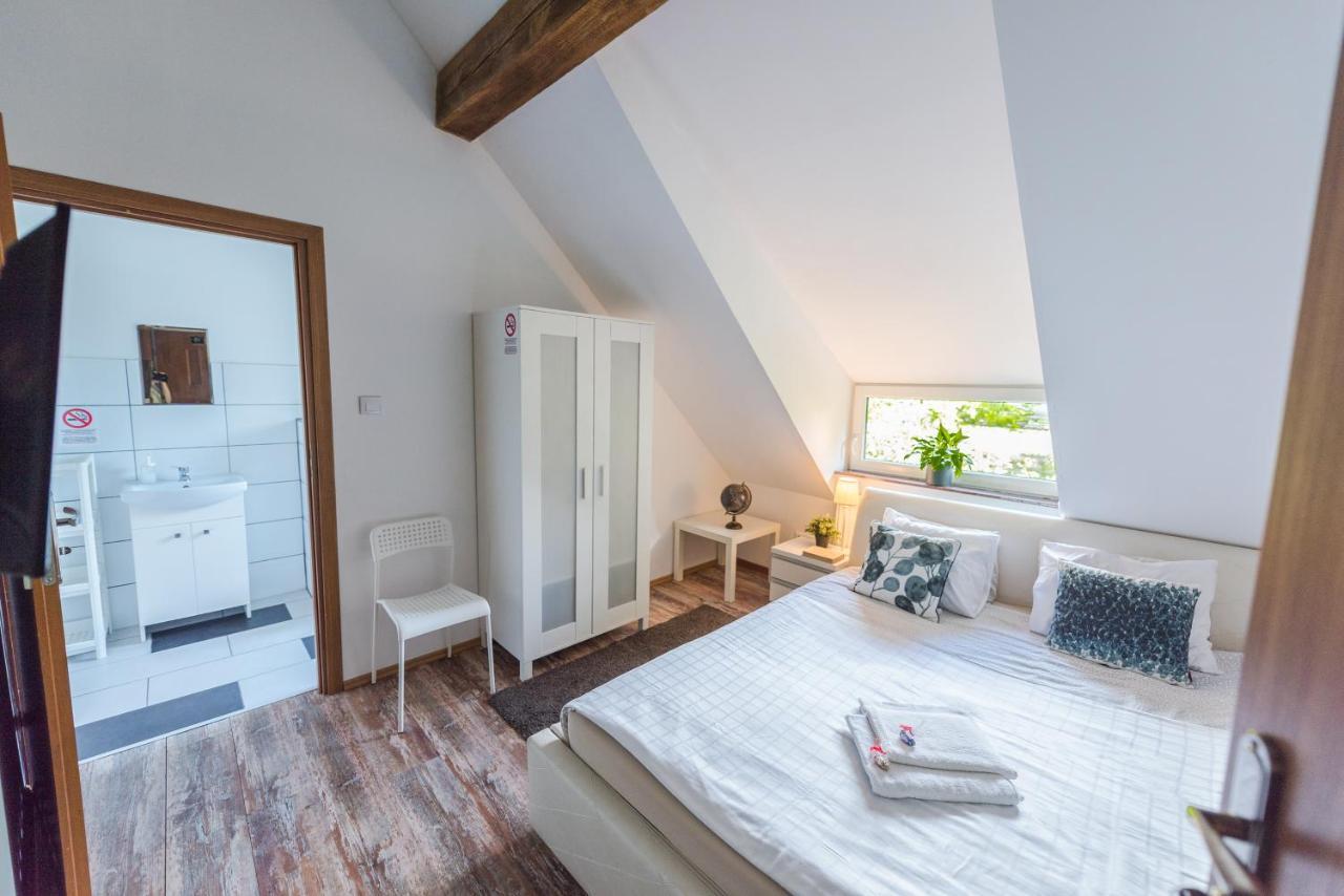 Fitness Hostel Premium Breslau Exterior foto
