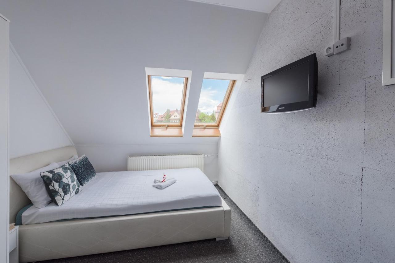 Fitness Hostel Premium Breslau Exterior foto